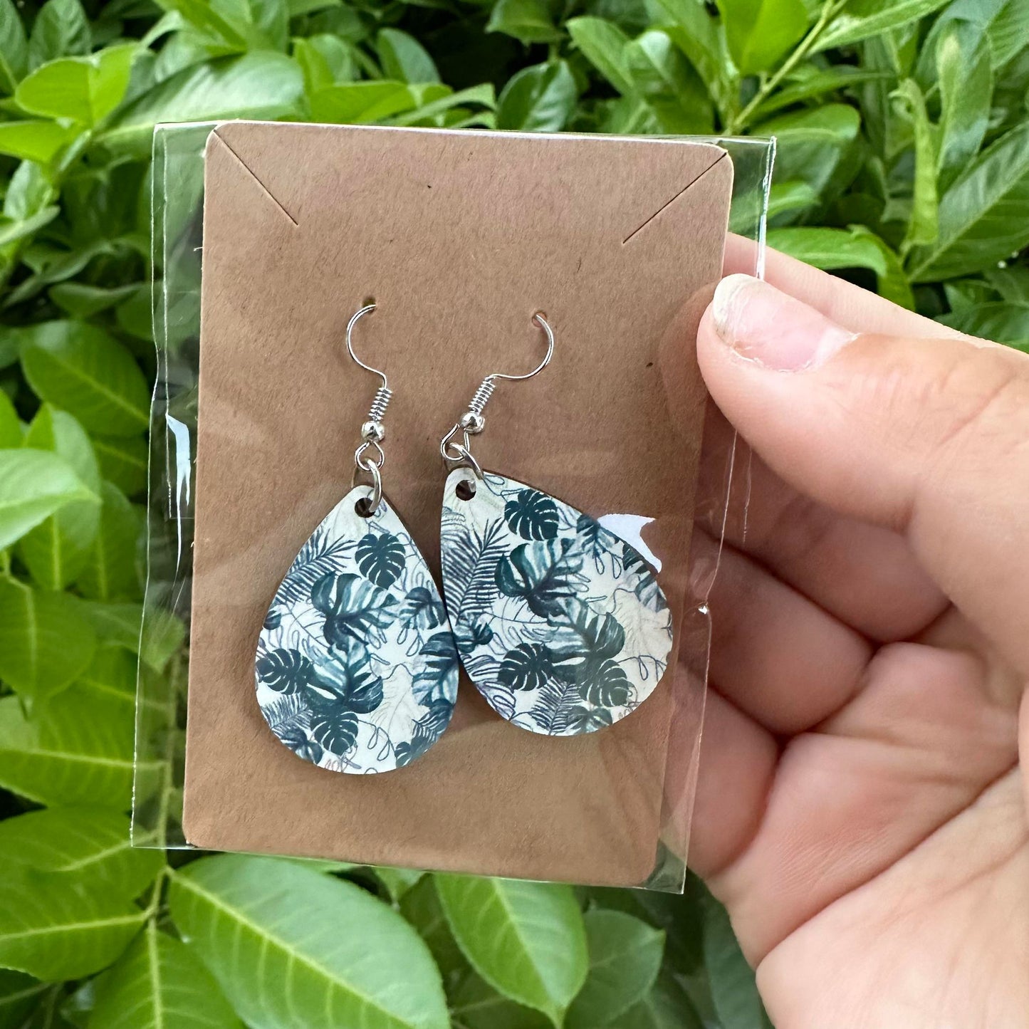 Monstera Leafs Tear Drop Earring