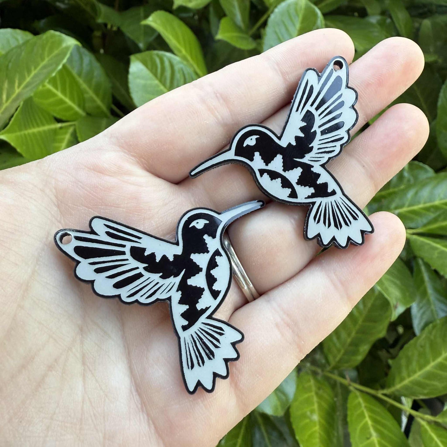 Hummingbird Black Acrylic Cabochon
