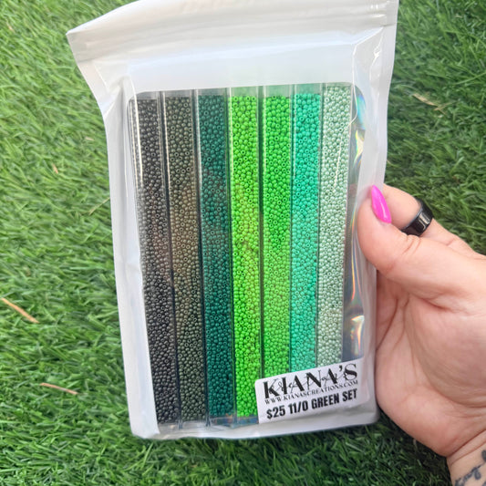 11/0 Green Set