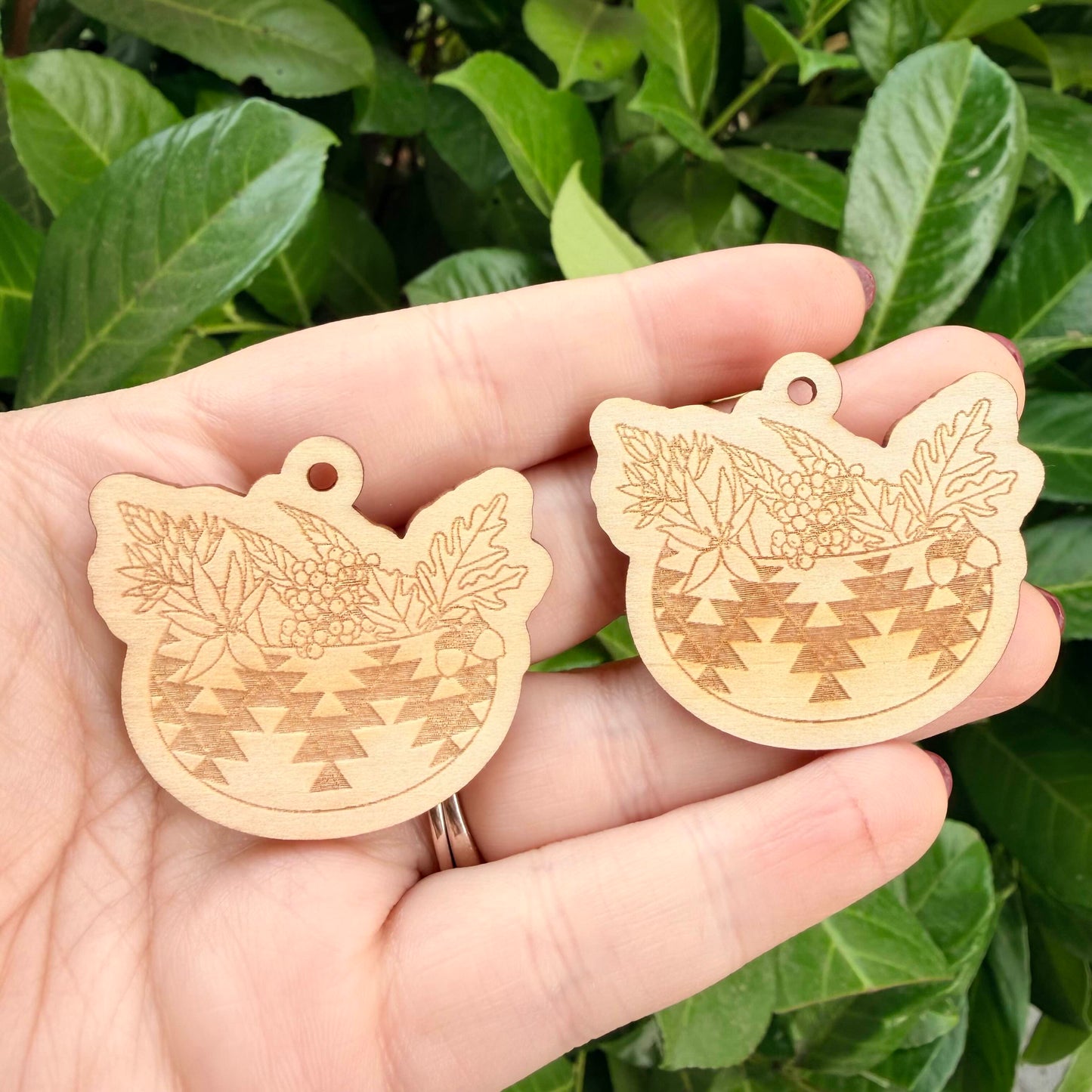 GR Restoration Basket Cabochon