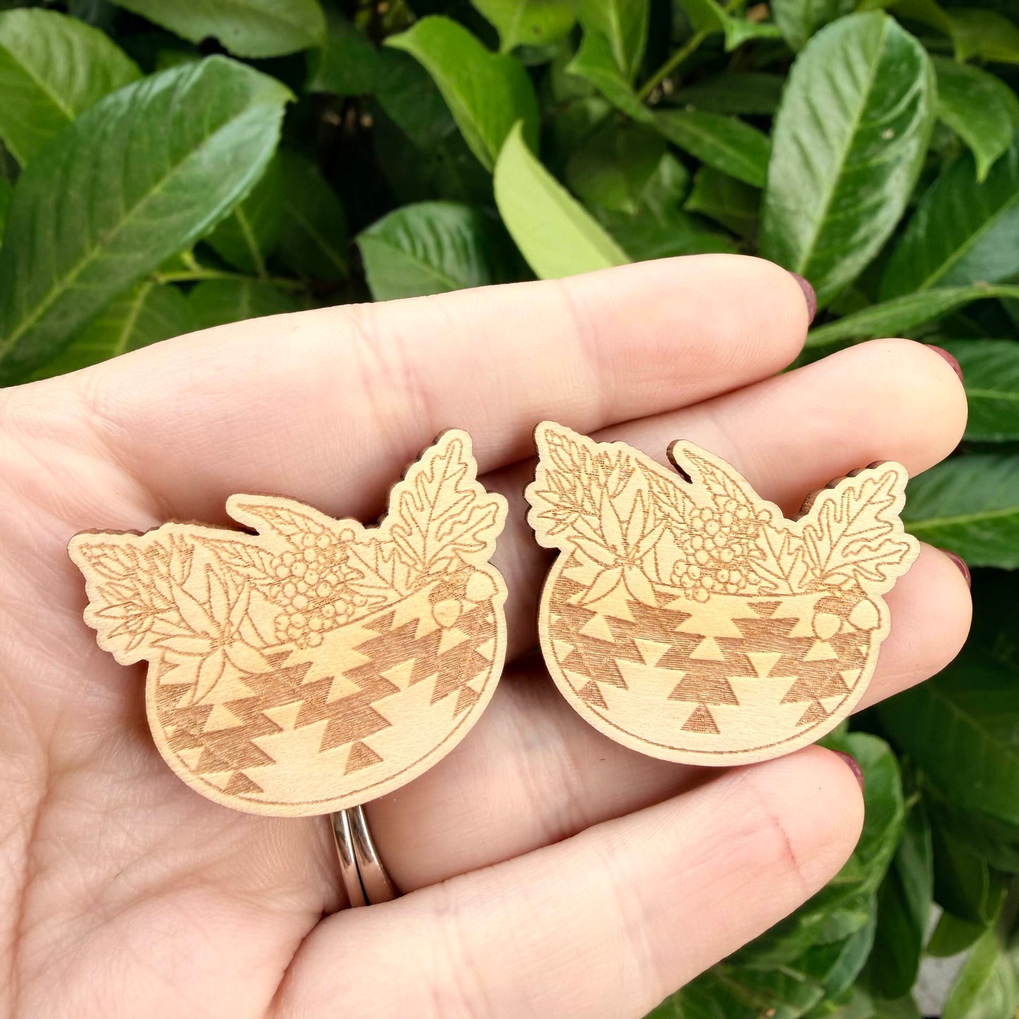 GR Restoration Basket Cabochon