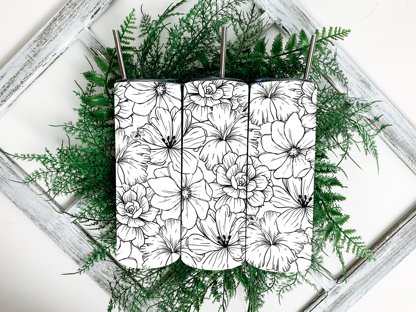 Black n White Floral Tumbler